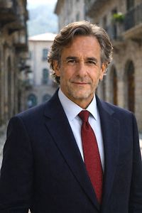 Vidas Paralelas/La Caja/Los personajes - Mario García Vidas Paralelas/La Caja/Los personajes - Mario García